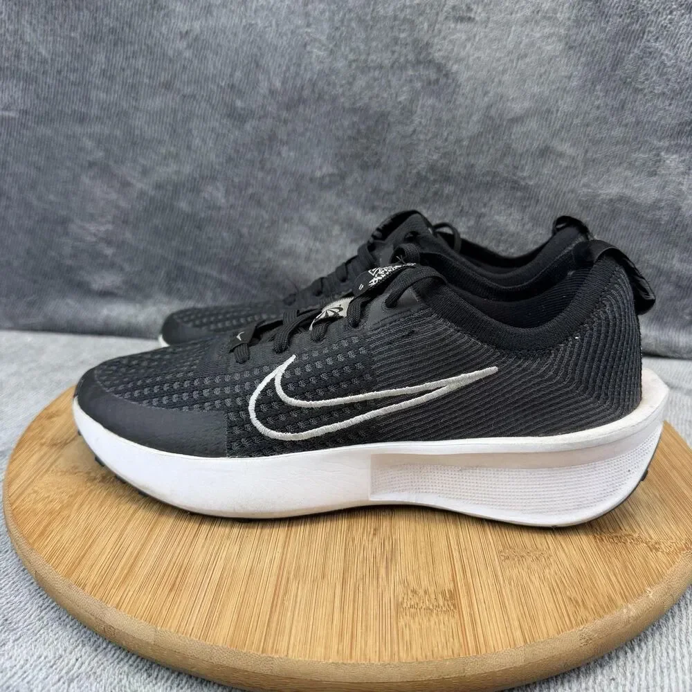 Nike interact run